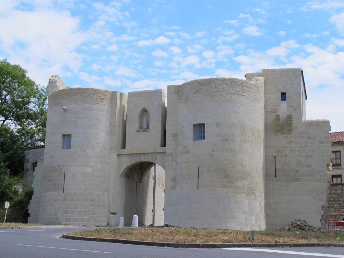 Petit Havre De Tranquillite Appartement Loudun Buitenkant foto