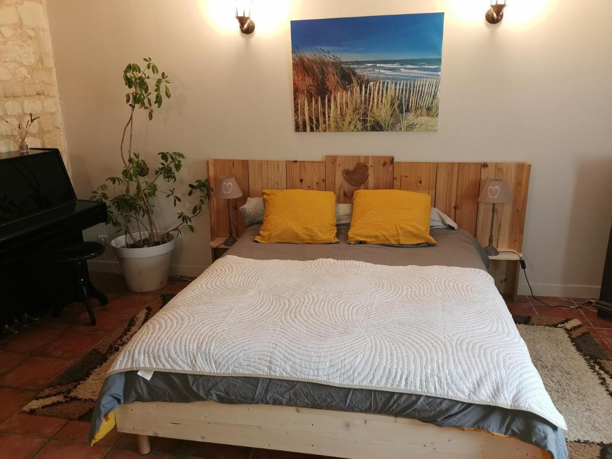 Petit Havre De Tranquillite Appartement Loudun Buitenkant foto